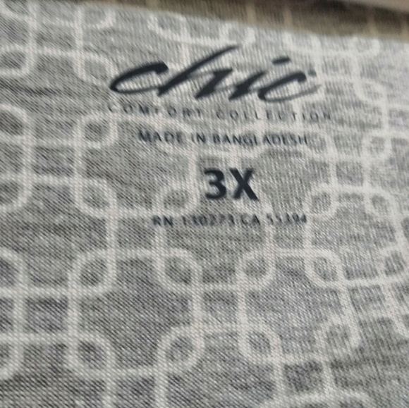 Ladies blouse - Picture 2 of 2